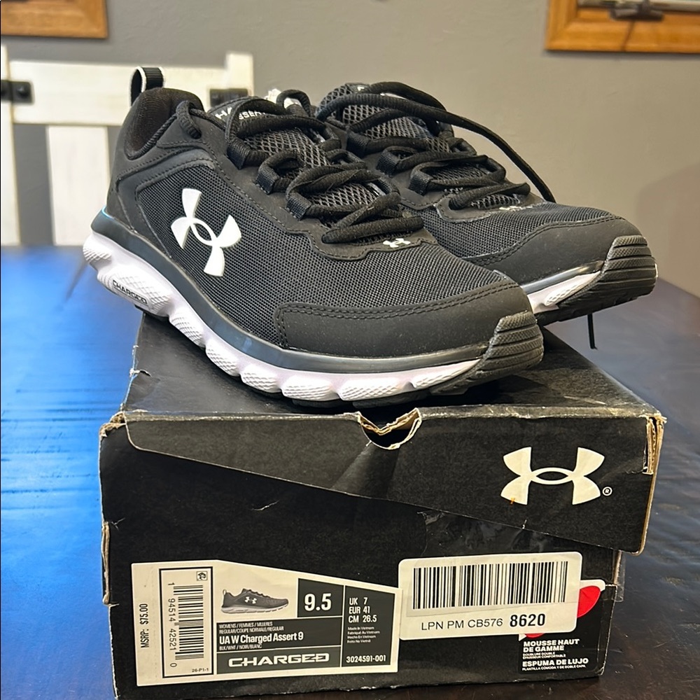 NIB Under Armour Charged Assert Sneakers Size 9.5